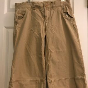 American eagle women’s capris size 10